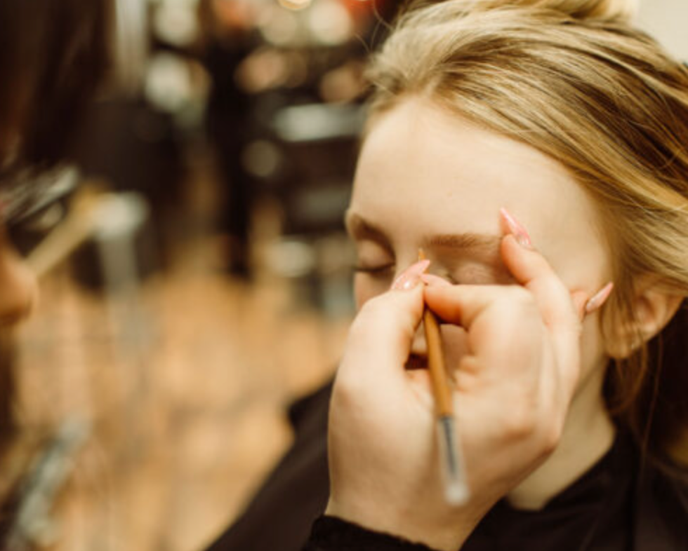 Is it time to discover your perfect look? Our Custom Face Shape Consultations unlock the secret to your best cut, style & color looks for you!